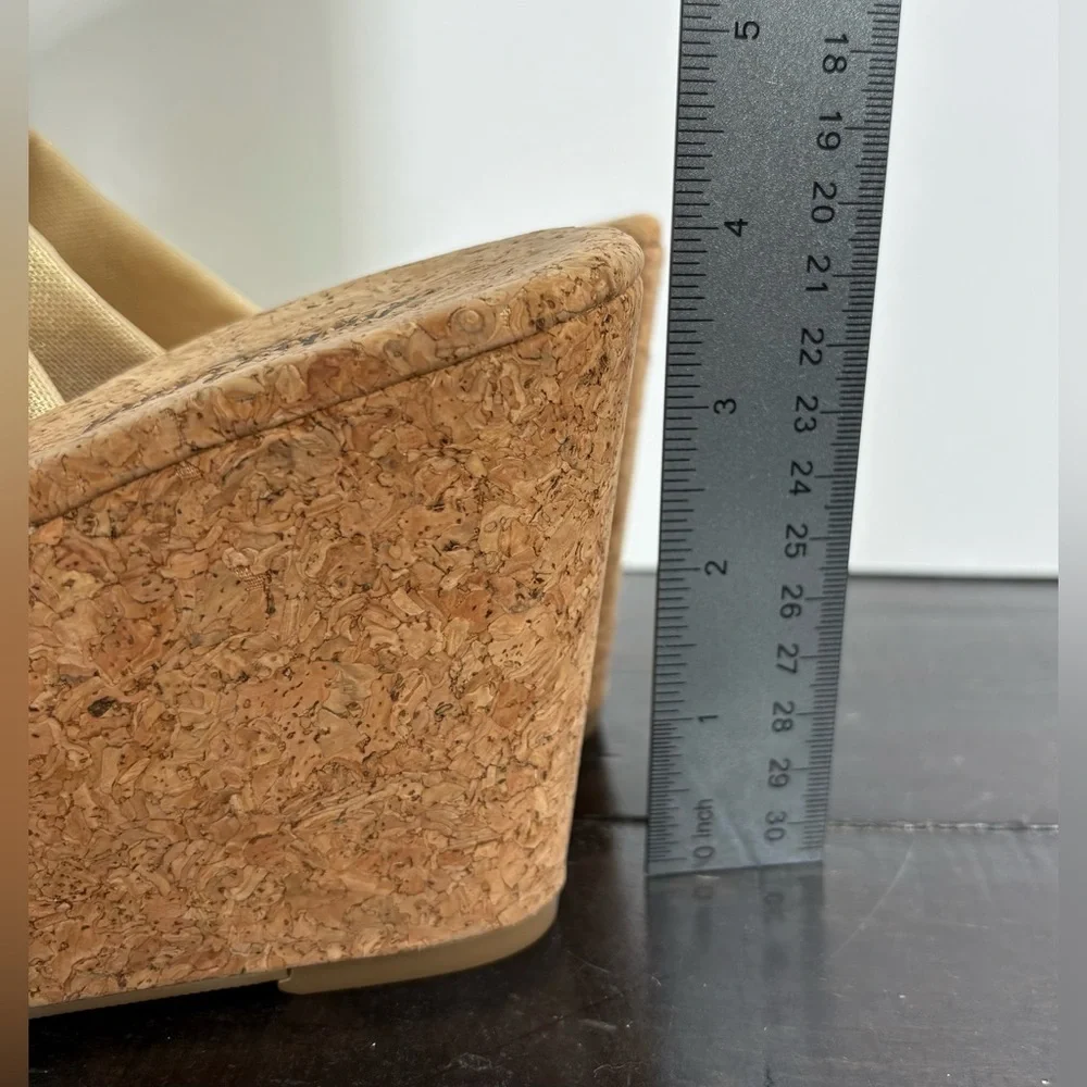 NEW LUCKY BRAND Marilynn Golden Wedge Sandal - Women’s Size 7.5